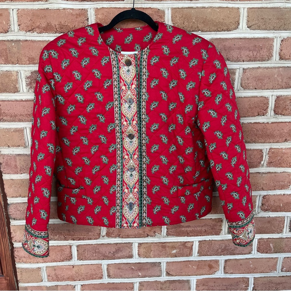 Red Vera Bradley button down jacket excellent condition. Size medium - Picture 10 of 11